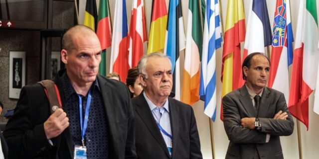 ΥΠΟΙΚ: Ο Γ. Βαρουφάκης δεν ζήτησε αποχώρηση από τη διαπραγμάτευση, εάν δεν υπαναχωρήσει το ΔΝΤ