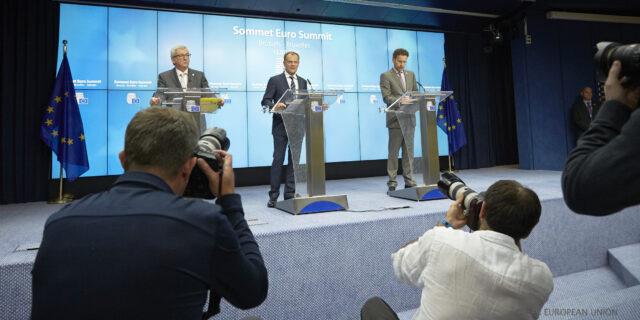 FT: Eurogroup στις 11 Αυγούστου για την έγκριση του νέου ελληνικού προγράμματος