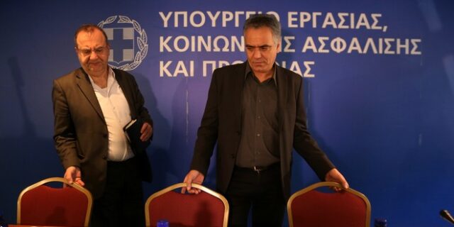 Στρατούλης: Θα αγωνιστώ ώστε η υποχώρηση της κυβέρνησης να είναι προσωρινή