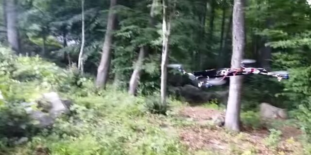 Βίντεο-ανατριχίλα: Έφηβος έφτιαξε drone αυτόματο πυροβόλο