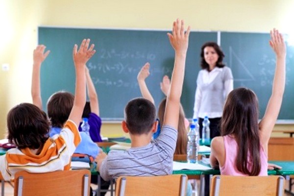 Ο Α. Μπαλτάς ζητά πόρους για την πρόσληψη 5.000 εκπαιδευτικών