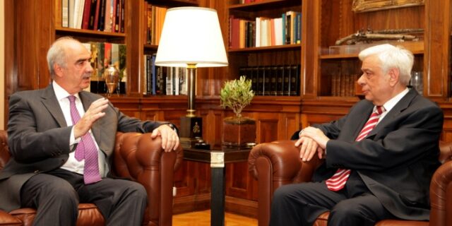 Μεϊμαράκης σε Παυλόπουλο για να τα ακούει ο Τσίπρας: Δεν είναι θέμα προσωπικό, αλλά θεσμικό