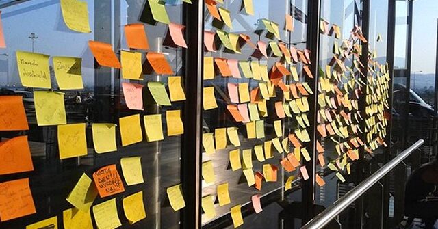 Γράψε κι εσύ το δικό σου μήνυμα στο αεροδρόμιο ‘Μακεδονία’!