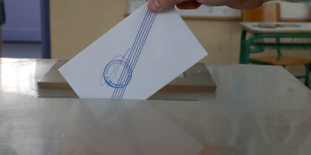 Δημοψήφισμα: Τι δείχνουν οι δημοσκοπήσεις των καναλιών για το ΝΑΙ και το ΟΧΙ