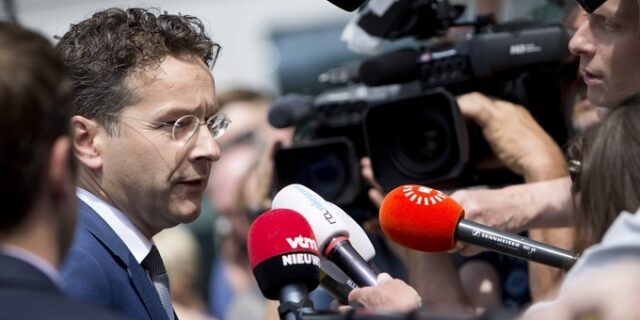 Παράθυρο από το Eurogroup για συμφωνία – γέφυρα έως τα τέλη Αυγούστου με χρηματοδότηση 12 δισ.