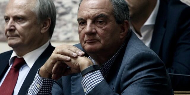 Στο μυαλό του Καραμανλή