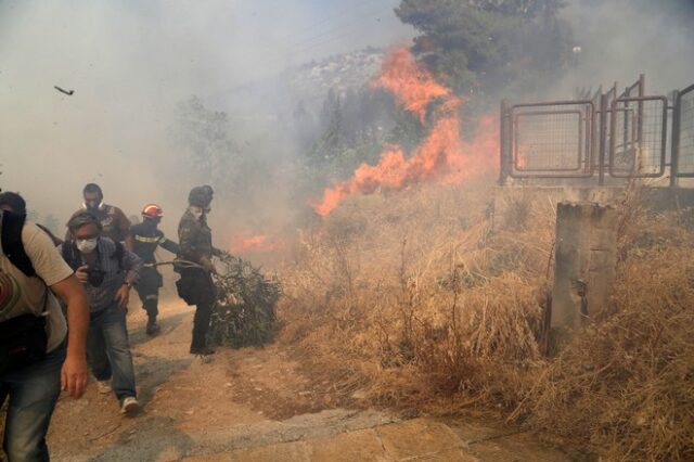 Σίγουρος ότι οι πυρκαγιές οφείλονται σε εμπρησμούς ο δήμαρχος Ηλιούπολης