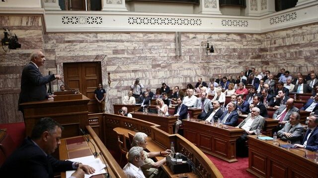Ζητούν την παραμονή Μεϊμαράκη στην ηγεσία της Ν.Δ