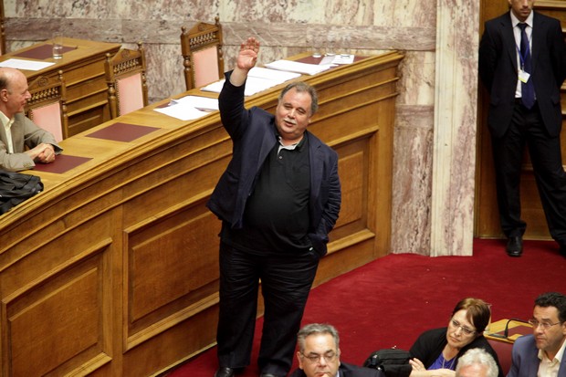 Λεουτσάκος: Κανένας στον ΣΥΡΙΖΑ, ούτε ο ίδιος ο πρωθυπουργός δεν υιοθετεί το πρόγραμμα που συμφωνήθηκε