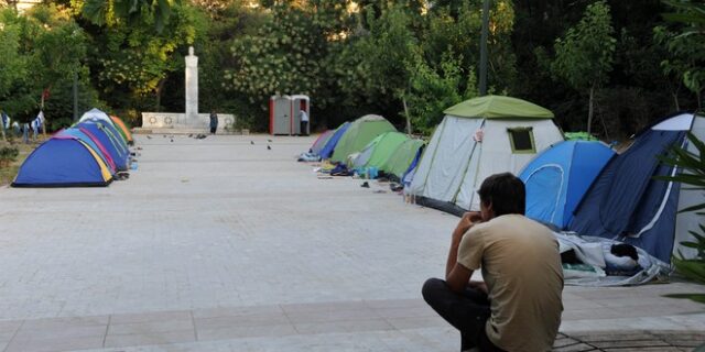 Το ‘κάμπινγκ’ των μεταναστών στο Πεδίον του Άρεως και το ‘Τι να κάνω τώρα’ της κας. Χριστοδουλοπούλου