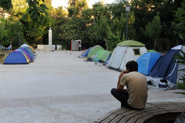Το ‘κάμπινγκ’ των μεταναστών στο Πεδίον του Άρεως και το ‘Τι να κάνω τώρα’ της κας. Χριστοδουλοπούλου