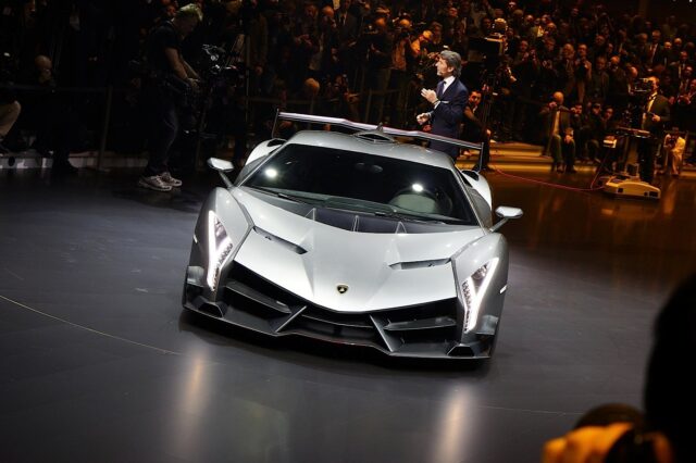 Η νέα Lamborghini των …..800 ίππων