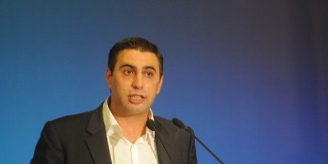 Παραίτηση Σαμαρά ζητά εμμέσως πλην σαφώς ο πρόεδρος της ΟΝΝΕΔ Σάκης Ιωαννίδης