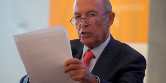 Παρέμβαση Σημίτη: ΝΑΙ στη σταθερότητα. ΟΧΙ στην ύφεση και το χάος