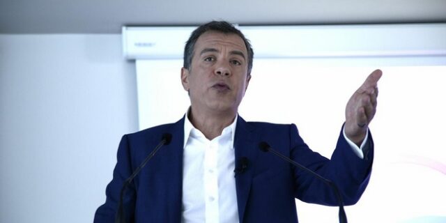 Καμμένος σε Θεοδωράκη: Εσύ κουβαλούσες σακίδια της διαπλοκής