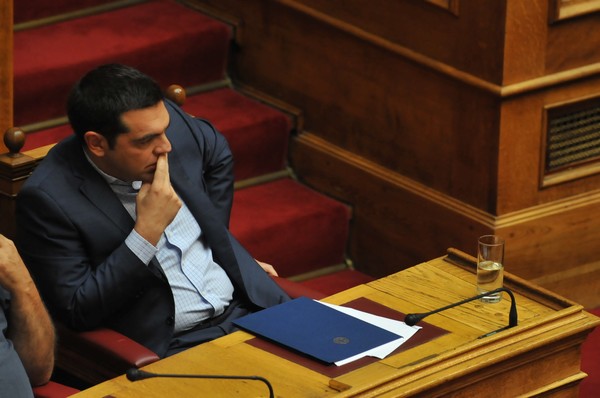 Τσίπρας για μεταναστευτικό: Δεσμεύομαι ότι θα τύχει της αντιμετώπισης που αξίζει σε μια δημοκρατική και αλληλέγγυα Πολιτεία