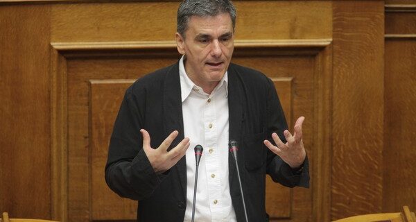 Τσακαλώτος σε Λοβέρδο: Κρέμασε τις οροθετικές στα μανταλάκια και θέλει να γίνει χαλίφης στη θέση του χαλίφη