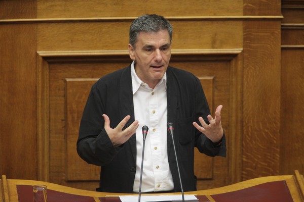 Τσακαλώτος: Η κοινοτική Οδηγία στο νομοσχέδιο με τα προαπαιτούμενα, ενισχύει την προστασία των καταθετών