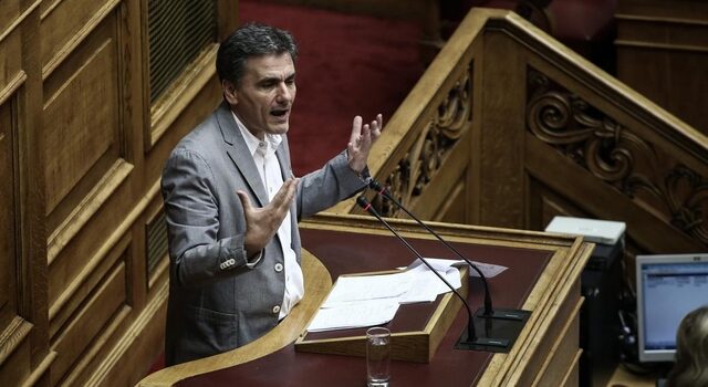 Τσακαλώτος: Η Δευτέρα ήταν η πιο δύσκολη μέρα της ζωής μου. H απόφαση θα με βαραίνει για πάντα