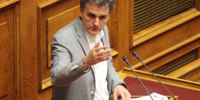 Σαρωτικές αλλαγές σε φόρους και συντάξεις φέρνει το πολυνομοσχέδιο