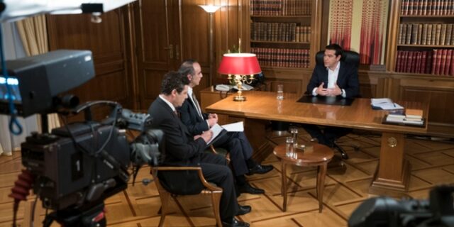 Συνέντευξη Τσίπρα: ‘Οι εναλλακτικές ήταν συμφωνία ή άτακτη χρεοκοπία’