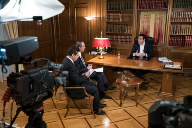 Συνέντευξη Τσίπρα: ‘Οι εναλλακτικές ήταν συμφωνία ή άτακτη χρεοκοπία’
