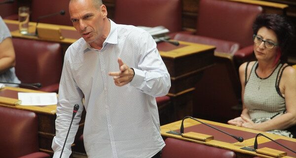 Μηνύσεις για το ‘plan B’ του Γιάνη Βαρουφάκη
