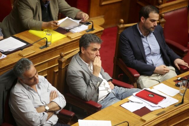 Έγκριση στην κυβέρνηση να διαπραγματευθεί την τελική συμφωνία παρείχαν οι συναρμόδιες κοινοβουλευτικές επιτροπές