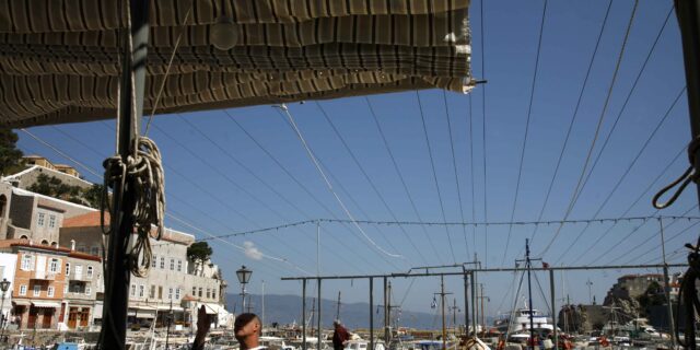 Έγκλημα στην Ύδρα: Βρέθηκε γενετικό υλικό των δραστών. Κοντά στην εξιχνίαση οι Αρχές