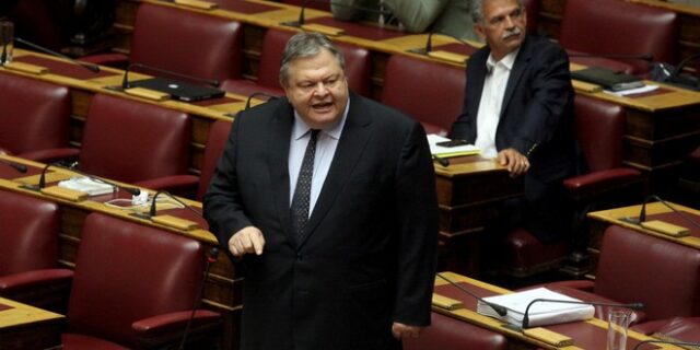 Βενιζέλος: Η ομάδα Τσίπρα επιχειρεί με την παραίτηση και τις γρήγορες εκλογές μια δεύτερη πολιτική απάτη