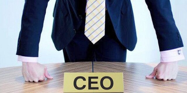 Οι κορυφαίοι CEO κερδίζουν 183 φορές περισσότερα από τον μέσο εργαζόμενο