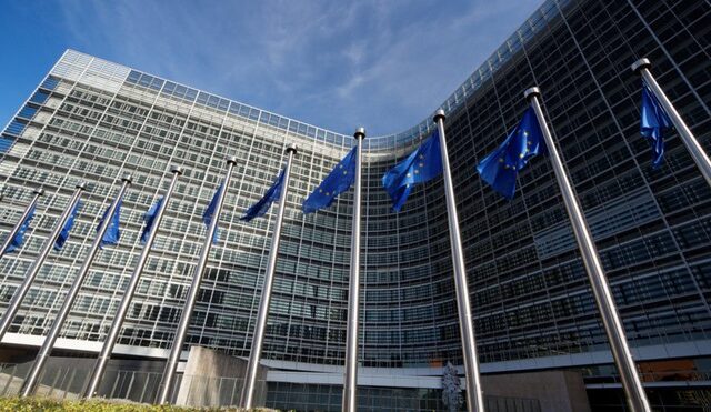 EFSM: Νομικά εξασφαλισμένα τα ευρωπαϊκά κράτη εκτός ευρώ έναντι κινδύνων από το δάνειο – γέφυρα στην Ελλάδα