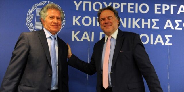 Ο Γ. Κατρούγκαλος παρέδωσε τη σκυτάλη στον Δ. Μουστάκα