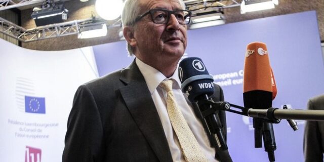 Ικανοποίηση Γιούνκερ για την επίτευξη της συμφωνίας της Ελλάδας με τους εταίρους
