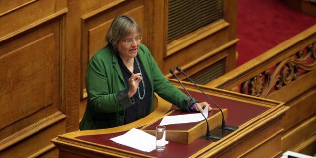Β. Κατριβάνου: Θα δώσω ψήφο εμπιστοσύνης στην κυβέρνηση