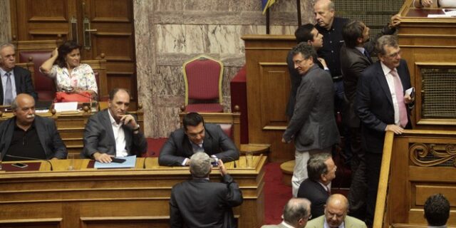 Βαθύ το ρήγμα στο ΣΥΡΙΖΑ. Ο χάρτης των διαφωνούντων στις τρεις ψηφοφορίες μετά τη συμφωνία