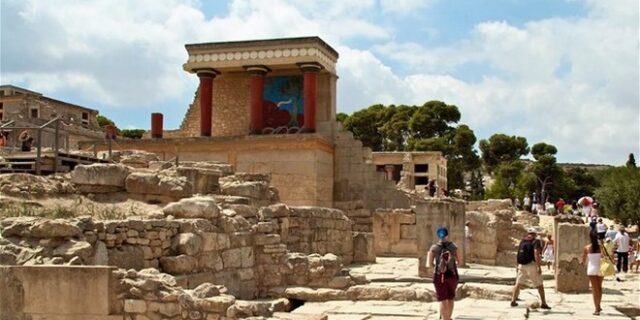Όργιο φοροδιαφυγής στον αρχαιολογικό χώρο της Κνωσού