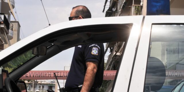 Φρίκη στην Ύδρα. Εισέβαλαν στο σπίτι για να τους ληστέψουν και ο σύζυγος άφησε την τελευταία του πνοή στα χέρια τους