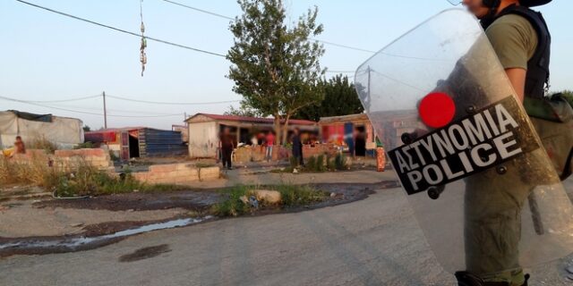 Ανήλικοι έστηναν ενέδρες σε διερχόμενους οδηγούς και τους λήστευαν με ρόπαλα