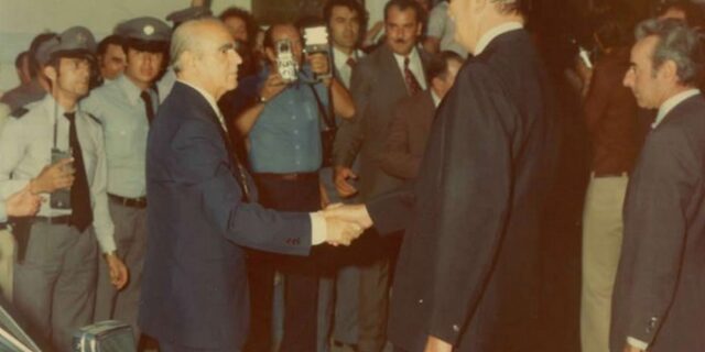 Η ΝΔ ξεκινά ξανά από τη Ρηγίλλης. “Παρών” και από Καραμανλή και Σαμαρά