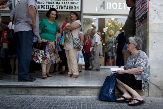 Μπλόκο ΙΚΑ στην έκδοση νέων συντάξεων. Έγγραφο ‘βόμβα’