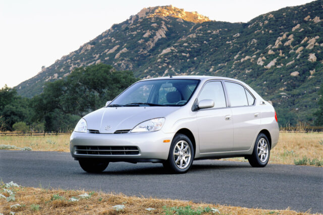 Τoyota. 8 εκατ. υβριδικά παγκοσμίως μετά το πρώτο Prius το 1977