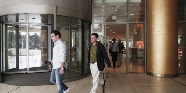 Πρόταση για τα κόκκινα δάνεια κατέθεσε η Κυβέρνηση. Αγώνας δρόμου για να κλείσουν όλα τα μέτωπα έως το τέλος της εβδομάδας