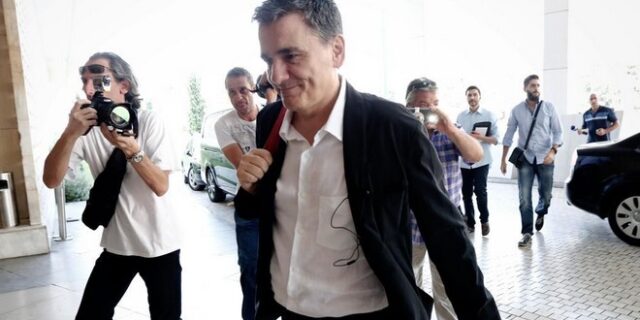 Στην πρώτη γραμμή της διαπραγμάτευσης τα δημοσιονομικά και μακροοικονομικά θέματα