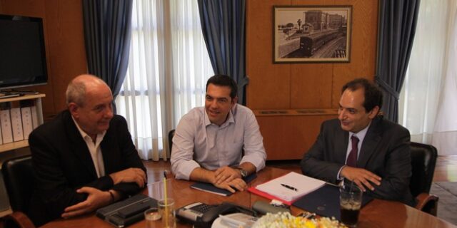 Μέτρα υπέρ της διαφάνειας στον τομέα κατασκευής δημοσίων έργων ανακοίνωσε ο πρωθυπουργός