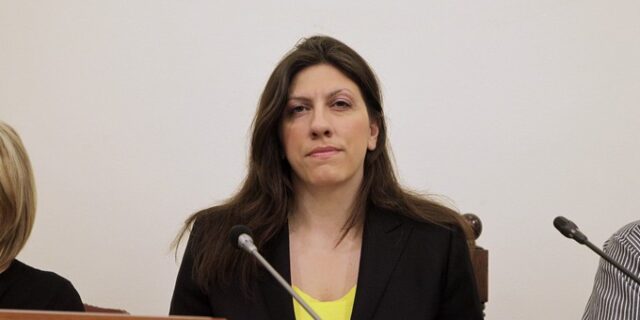 Κωνσταντοπούλου μαινόμενη: Ο Φλαμπουράρης μου είπε ‘μην ζορίζεις τον Στουρνάρα’