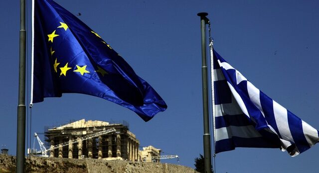 Κομισιόν: Η ελληνική οικονομία θα συνεχίσει να ανακάμπτει
