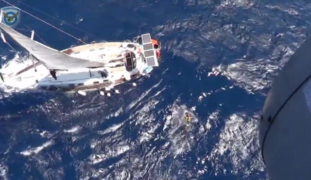 Δραματικές διασώσεις καρέ-καρέ on camera με Super Puma στη Χίο