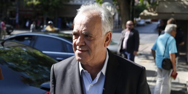 Δραγασάκης: Χρειαζόμαστε μια κυβέρνηση με μια ευρεία, ισχυρή κι όσο γίνεται πιο συμπαγή πλειοψηφία