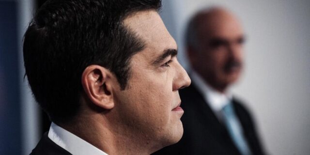 Διαφορά ‘ύψους’ υπέρ του Τσίπρα βλέπουν στην Κουμουνδούρου